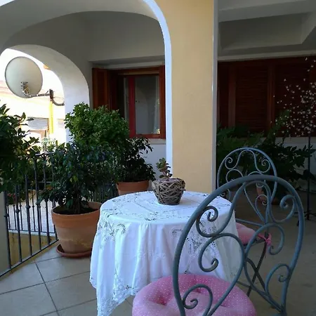 Gemma Di Gallura Charme Oda ve Kahvaltı 4*