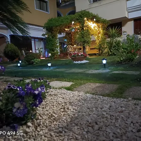 לינה וארוחת בוקר Gemma Di Gallura Charme אולביה