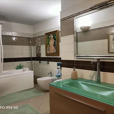 Gemma Di Gallura Charme אולביה