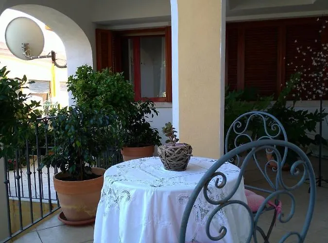 Gemma Di Gallura Charme Oda ve Kahvaltı 4*
